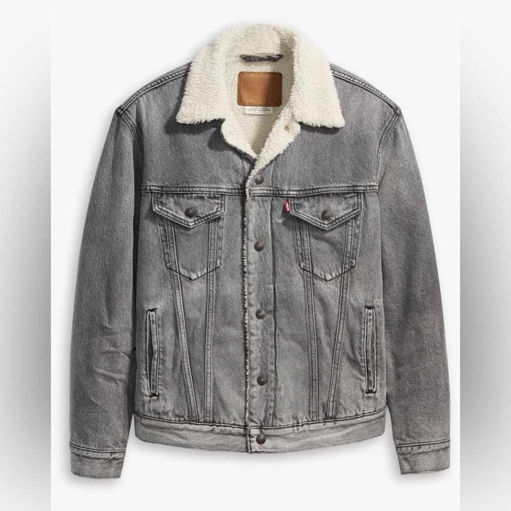 Levi's Vintage Fit Sherpa Trucker Jacket